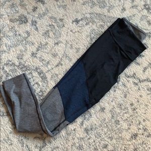 Outdoor Voices Springs Leggings Small (Worn 1x)